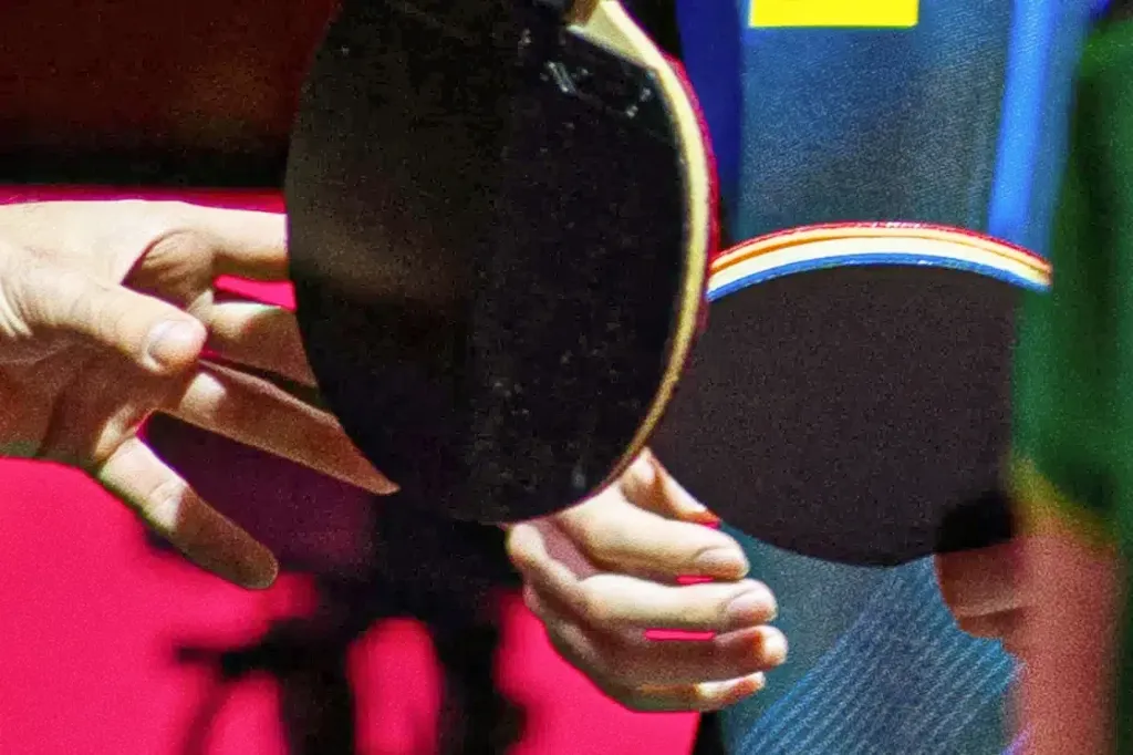 Wang Chuqin's Racket damaged, at WTTC Doha 2025